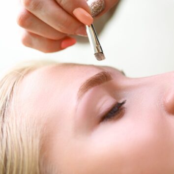 SOURCILS : Création ombrage "Ombre powder" sourcils semi-permanent
